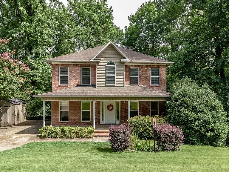 438 Bristol Rd — Photo 1