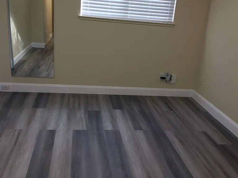 1406 Henry Street — Photo 52