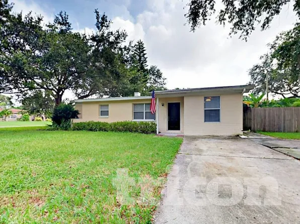 6595 64th Way N, Pinellas Park, FL 33781