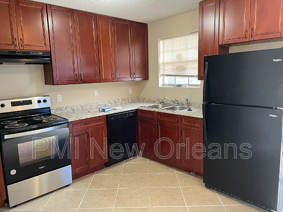 3rd image of 2011 Bayou Ln APT A