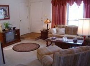 5414 Apple Blossom Ln, Roanoke, VA 24018