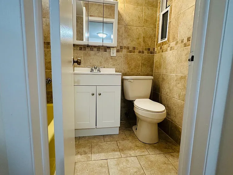 34 E 32nd St #C3 — Photo 14