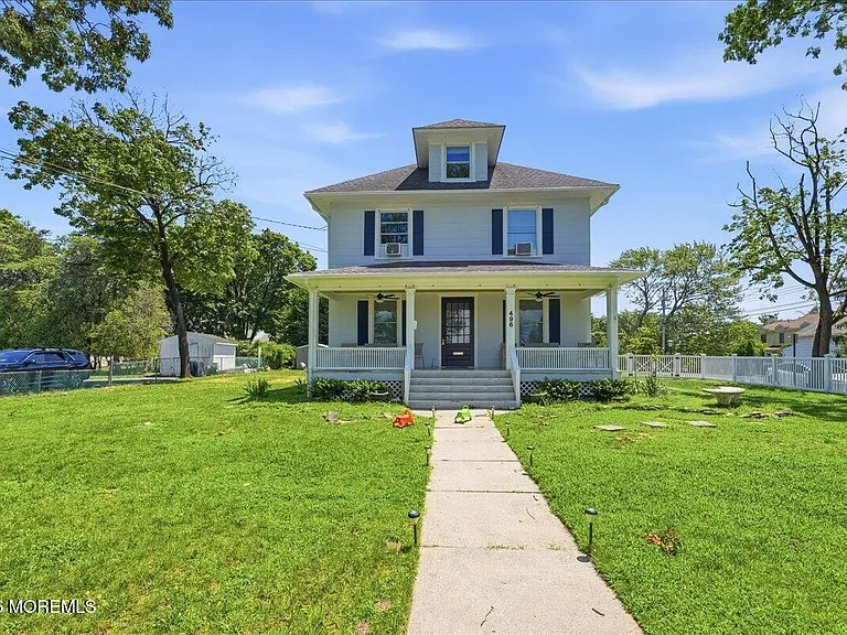 496 W Park Ave — Photo 37