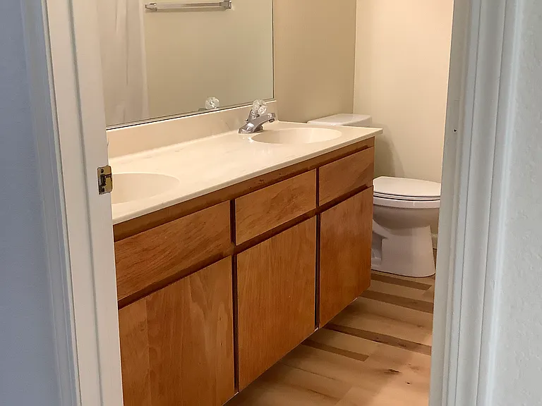 604 N Bagby Dr #B — Photo 19