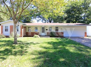 2240 Spoonwood Ln, Florissant, MO 63033