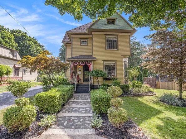 306 N Marshall Ave, Marshall, MI 49068