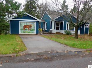 5302 Oakley St, Duluth, MN 55804