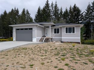 149 Edgewood Dr, Lake Cowichan, BC V0R2G0