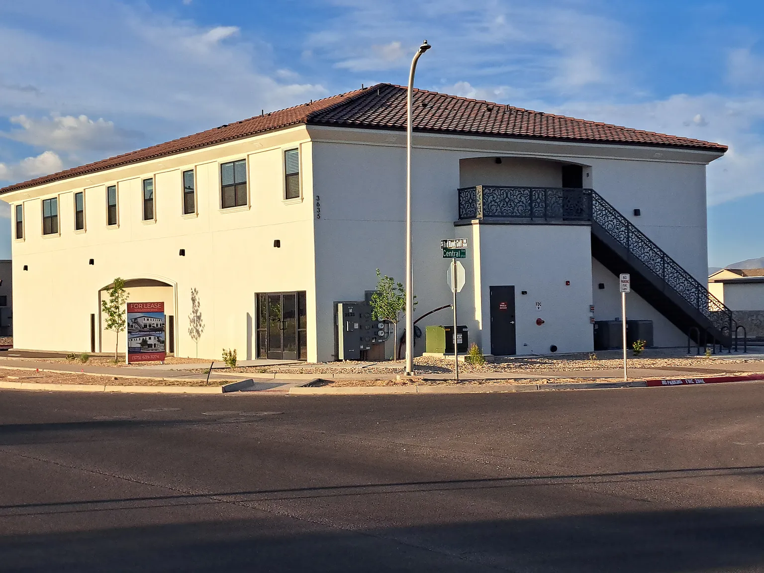 2 bed, 1100 sqft, $1,595 — Photo 1