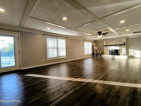 2nd image of 1200 Colonial Dr