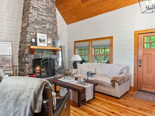 73-A Portland Ridge, Cashiers, NC 28717