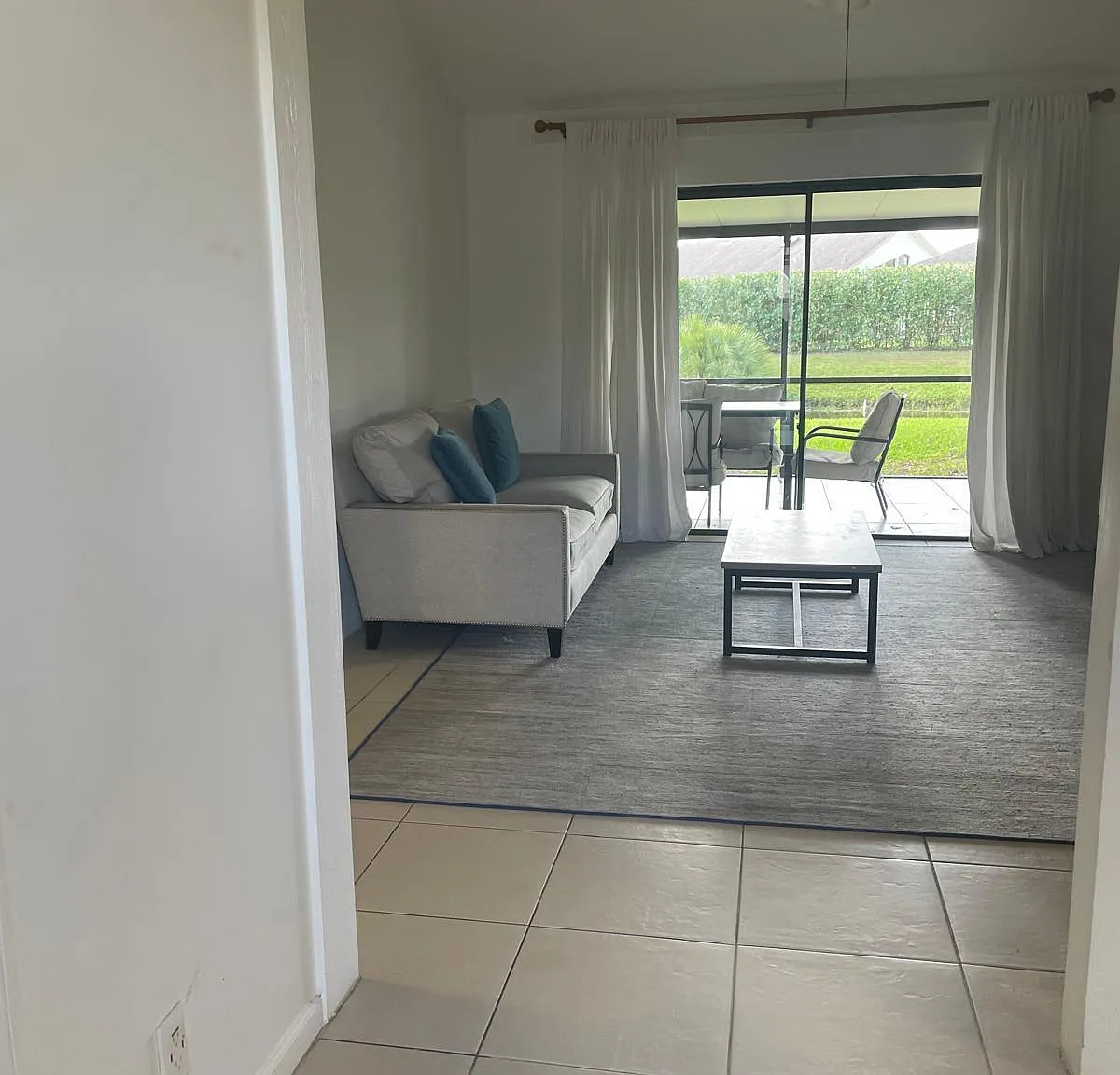 2 bed, 1.0 bath, 907 sqft, $2,850 — Photo 3