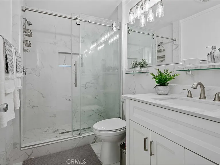 15059 Oro Grande St — Photo 10