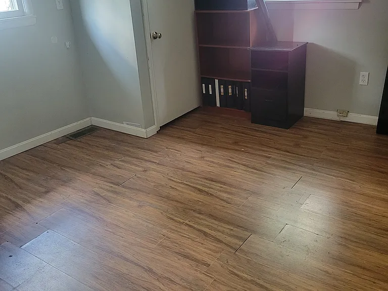 1594 Mudd Ave — Photo 2