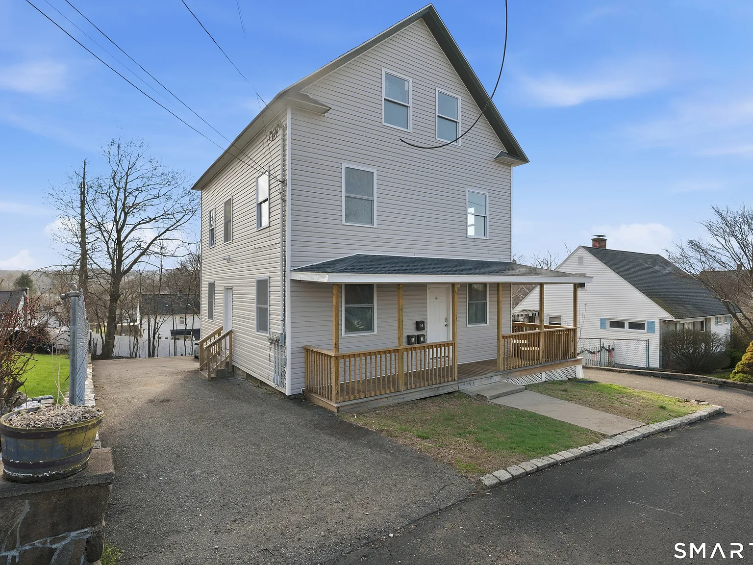 2 bed, 1.0 bath, 840 sqft, $1,700 — Photo 1
