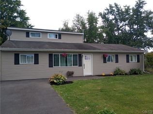 7899 Rinaldo Blvd E, Bridgeport, NY 13030