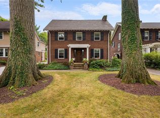 2357 Demington Dr, Cleveland Heights, OH