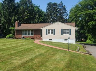 15 Lyndon Rd, Fayetteville, NY 13066