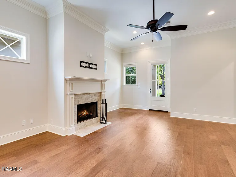 405 S Montauban Dr — Photo 13