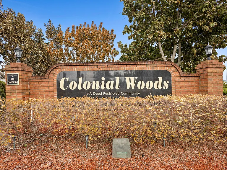 1911 Colonial Woods Blvd — Photo 29