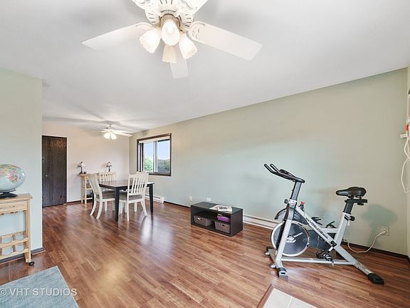 3rd image of 310 Klein Creek Ct APT 6F