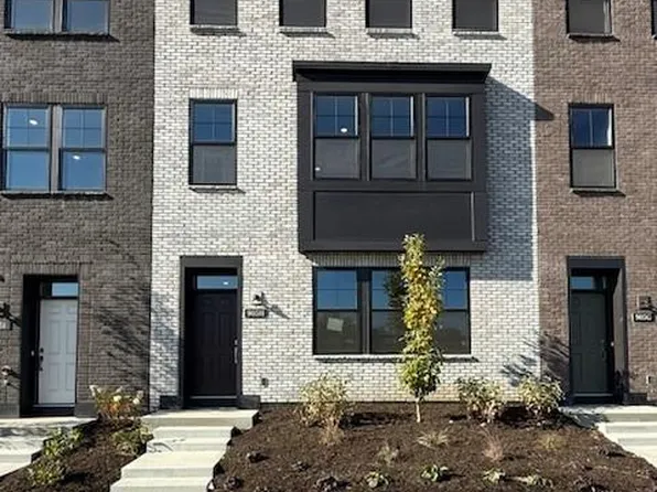 905 Falls Psge W #H, Saint Paul, MN 55116