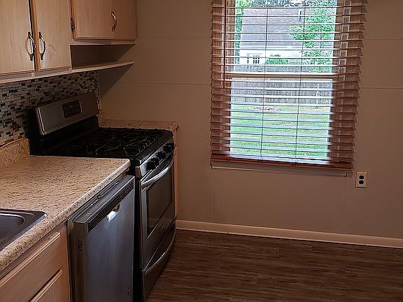 4th image of 1516 9th St