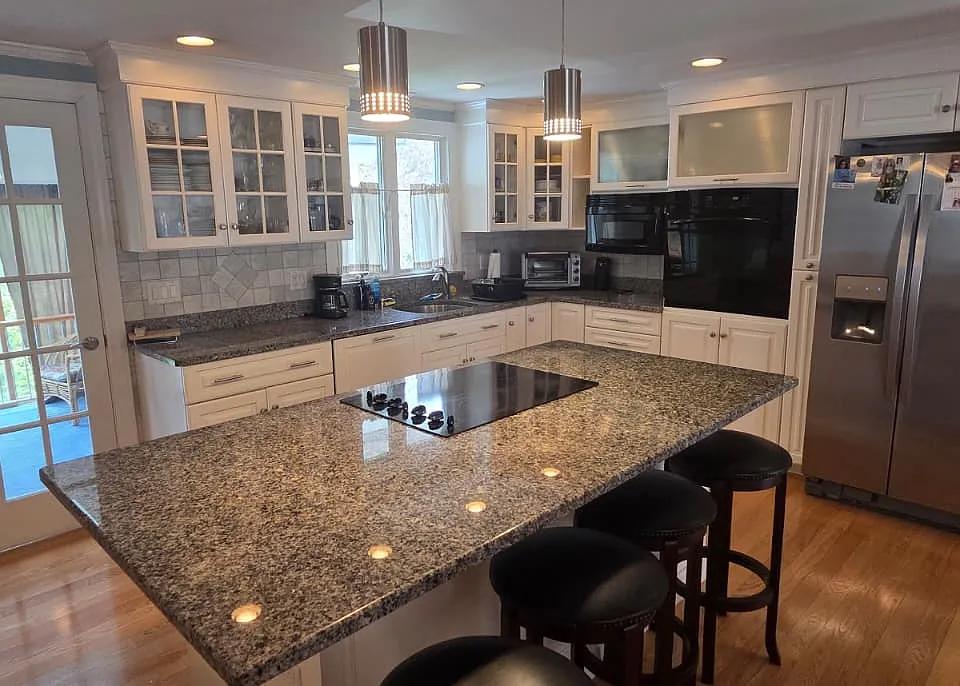 9 Arrowhead Dr #1