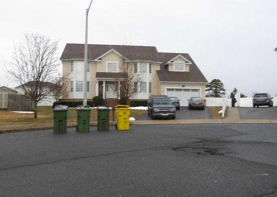 1st image of 49 Freedom Dr