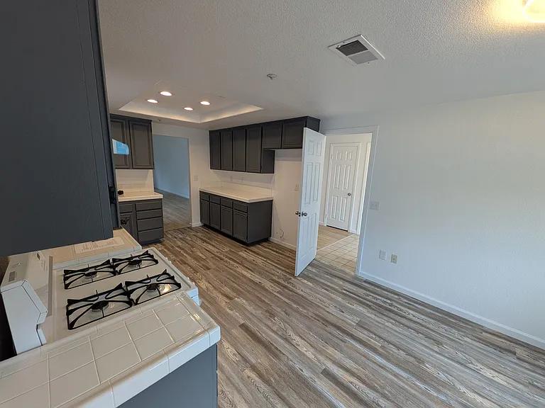 583 Hildale Cir — Photo 6