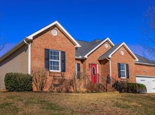 531 Sweetgrass Ln, Jonesborough, TN 37659