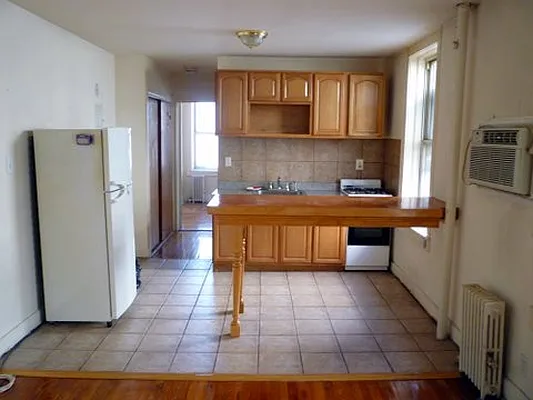 Rented by Elenora Dantchev, LREB | media 11