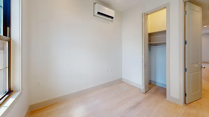 Rented by Bond New York | media 6