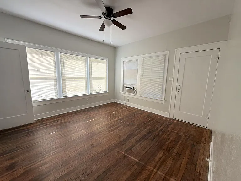 1721 Elizabeth Ave — Photo 9