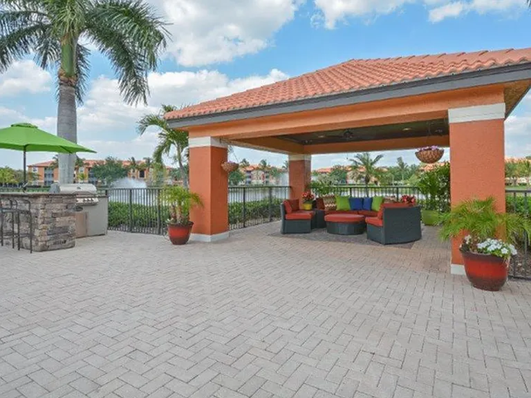 Beautiful Resort Style Views