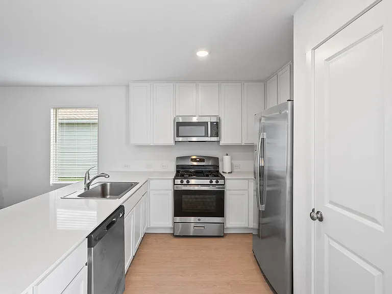 2782 Lannister Ln — Photo 4