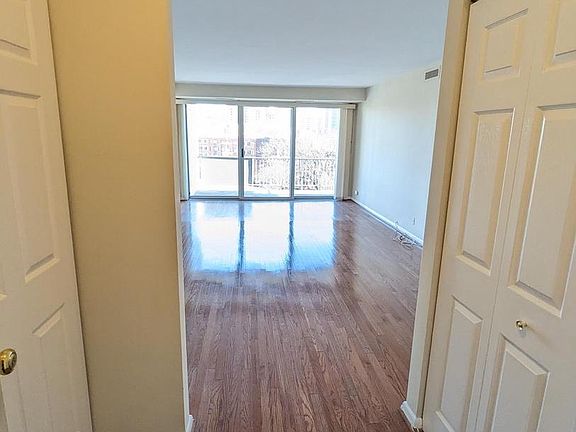 5th image of 8315 N Brook Ln #2601