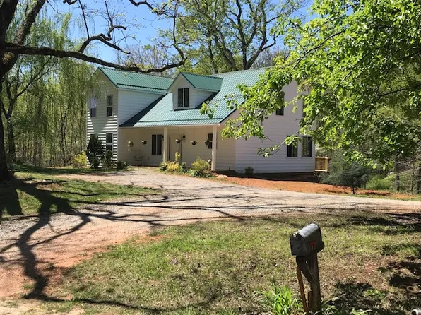 273 Beasley Hollow Ln, Stuart, VA 24171