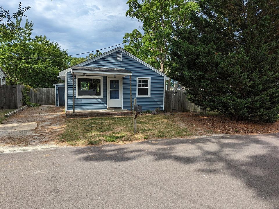 1st image of 2114 Leahy St