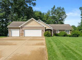 7647 Texas Heights Ave, Kalamazoo, MI 49009