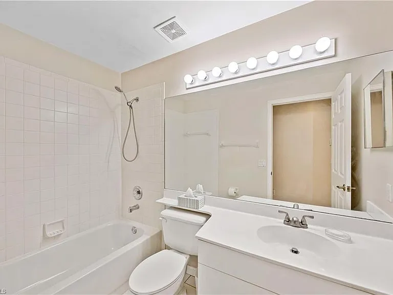7822 Gardner Dr #6-101 — Photo 16