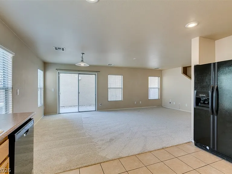 186 Gilliflower Ave #0 — Photo 25