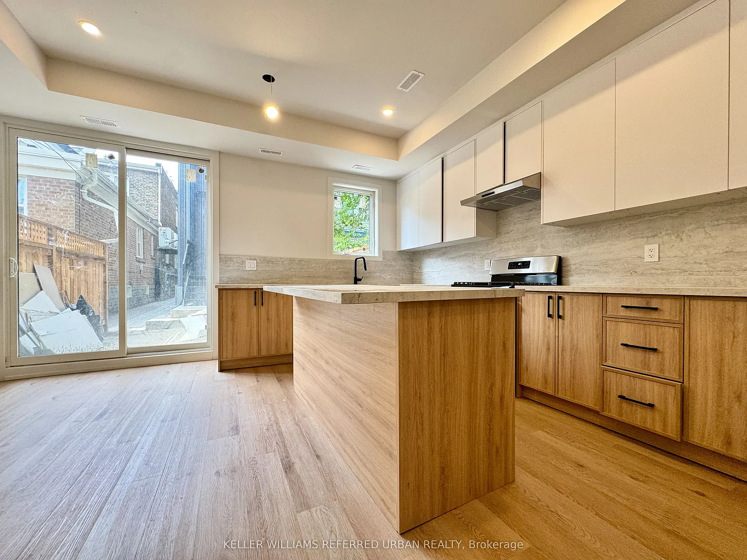 2 bed, $3,900 — Photo 2