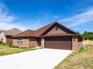 3889 Solitude St, Springdale, AR 72764