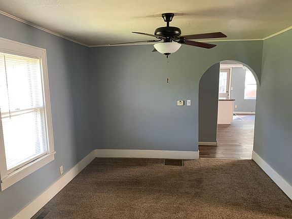 4th image of 708 E Paris Ave