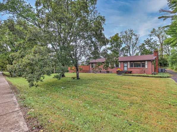 646 McMurray Dr, Nashville, TN 37211