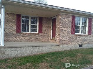 716 Parkway Ave, Harrodsburg, KY 40330