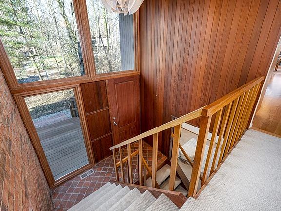3rd image of 3946 Penberton Dr