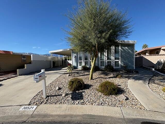 1st image of 38521 Cactus Ln