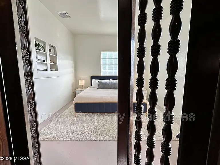 570 S Main Ave #2 — Photo 8